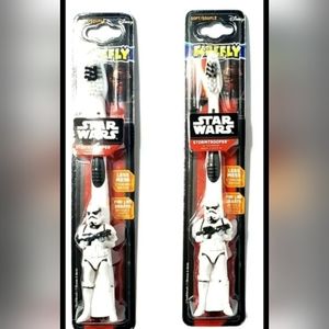 2 toothbrushes - Disney Star Wars Standing 3D StormTrooper Soft Brush bristles
